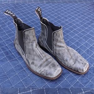 John Fluevog Distressed boot Size 7